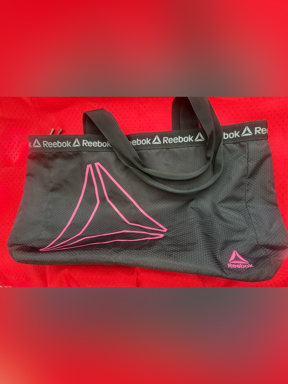 Reebok Black & Pink Tote/Gym Bag – Lightweight Athletic Carryall